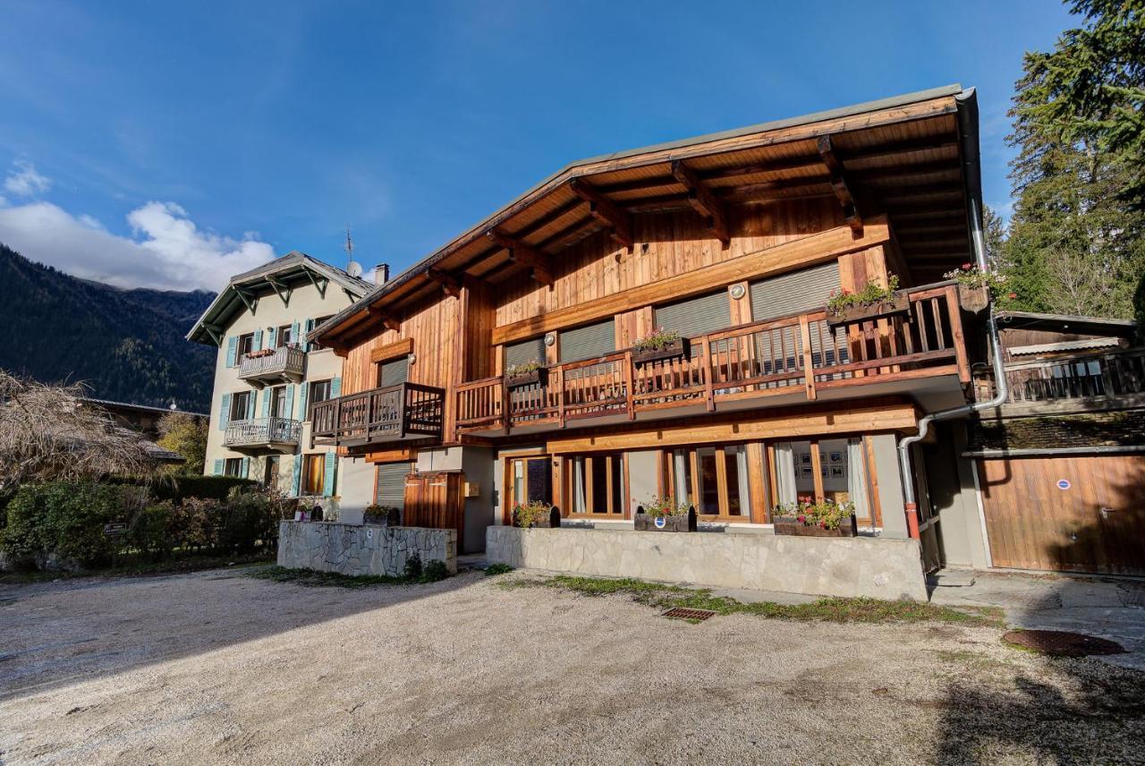 Апартаменти Biolay 2 - Alpes Travel - Central Chamonix - Sleeps 4-6 Екстер'єр фото